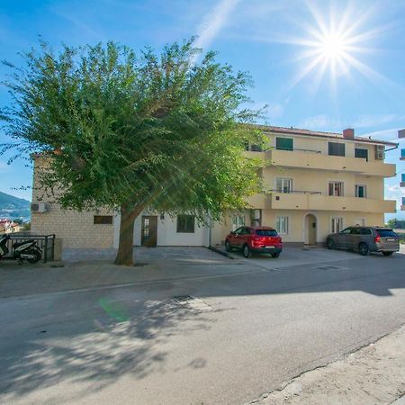 Apartment Zdravko Omiš Exteriér fotografie